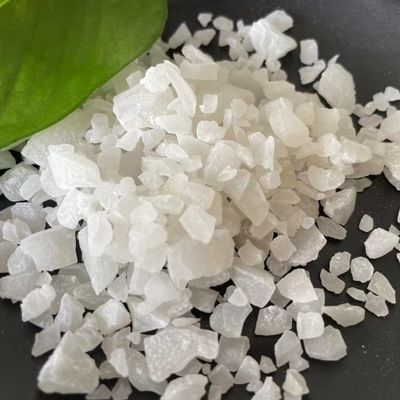 Промышленный порошок хлопьев водоочистки сульфата ранга 16% 17% алюминиевый